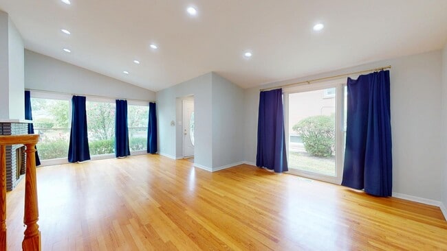 Photo - 9131 Kilbourn Ave