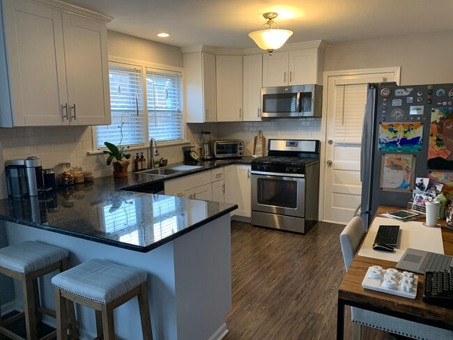 Photo - 146 N Brockway St Unidad 1