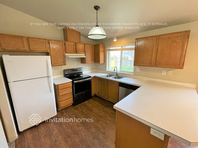 Photo - 11105 172nd St E