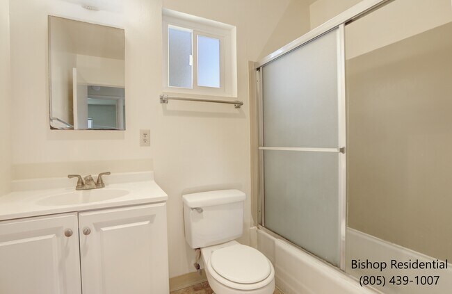 Bathroom - 633 Couper Dr Unit 6