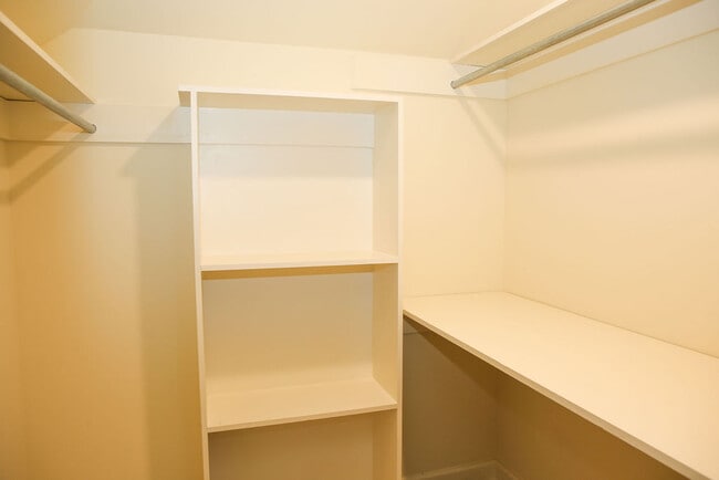 Photo - 817 N Elm St Unit H