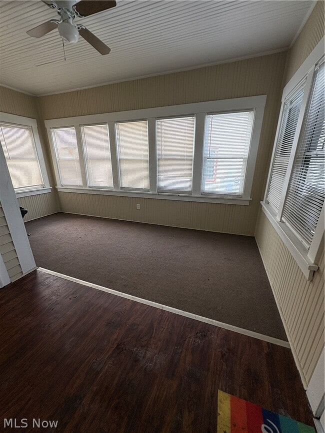Photo - 107 E 2nd St