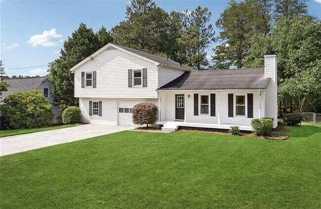 Photo - Room in House on Brooks Dr