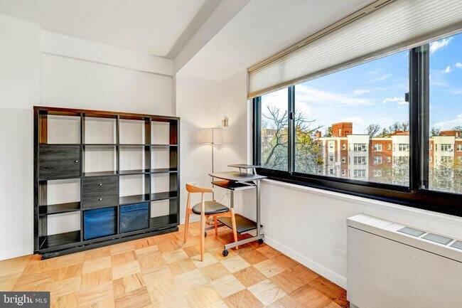 Photo - 5410 Connecticut Ave NW Unit 604