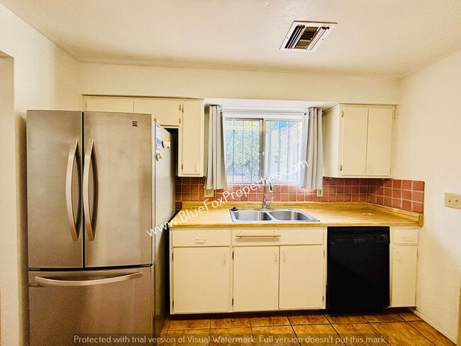 Photo - 2712 N Cloverland Ave