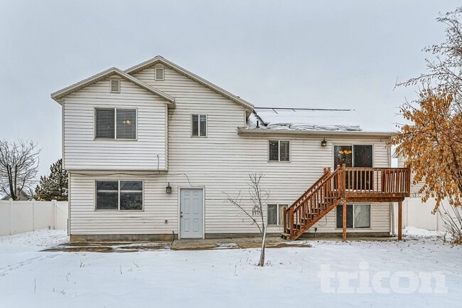 Photo - 5206 Midland Dr