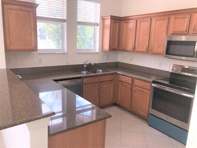 Photo - 690 Pacific Grove Dr