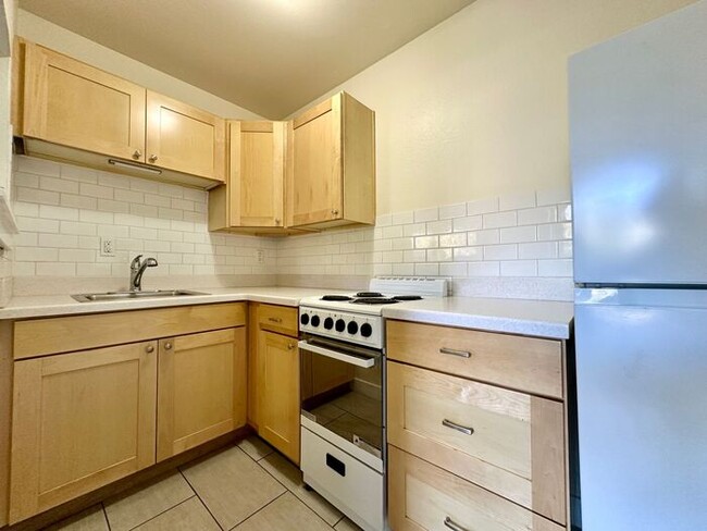 Photo - 6113 8th Ave NW