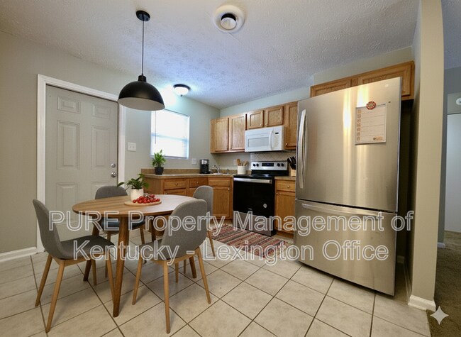 Photo - 4053 Victoria Way Unit B