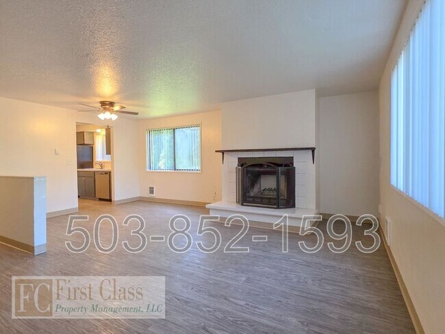 Photo - 2326 21st Pl Unit B