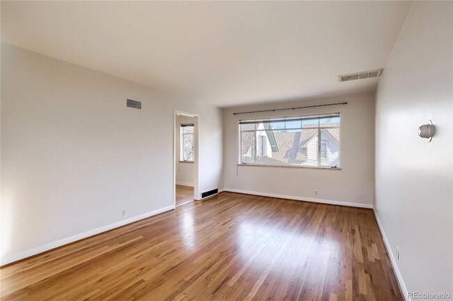 Photo - 36 N Washington St