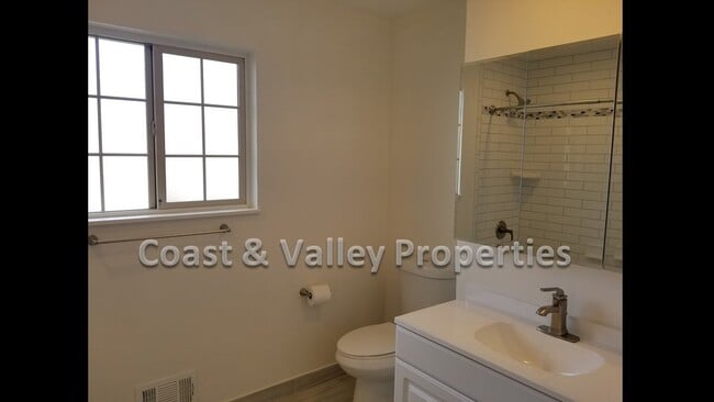 Photo - Lovely South Salinas Home!