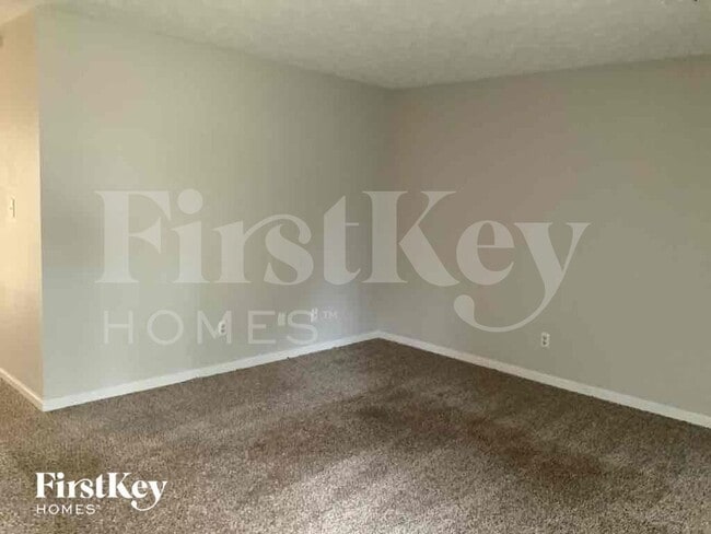 Photo - 3907 Wood Path Dr