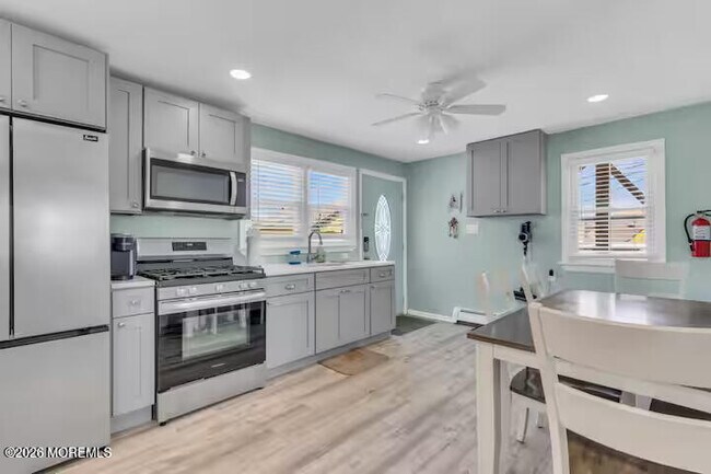 115 Dupont Ave