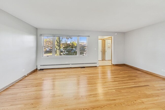 Photo - 611 Burlington Ave