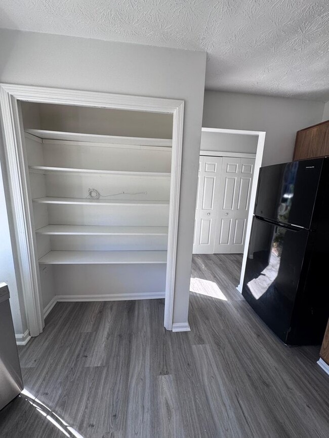 Photo - Modern 2-Bedroom Townhome Near Stone Mount...