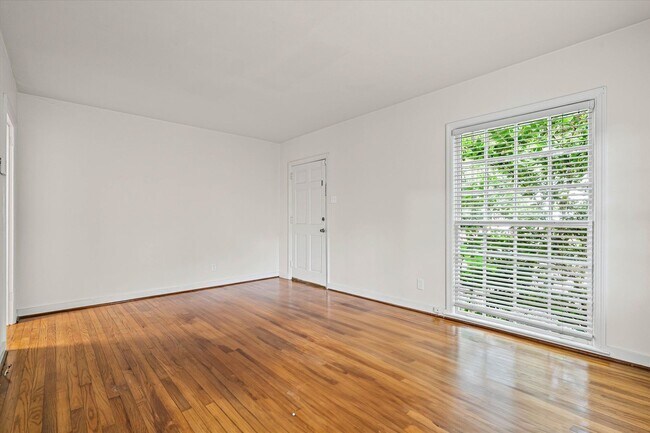 Photo - CHARMING MIDTOWN COTTAGE with Updated Kitchen