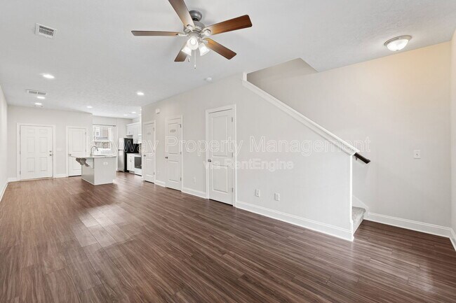 Photo - 1913 Butternut Dr