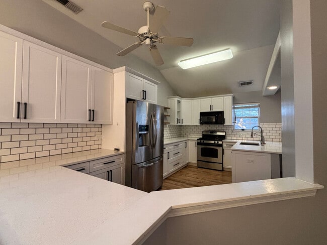 Photo - 1391 Grayshire Ct