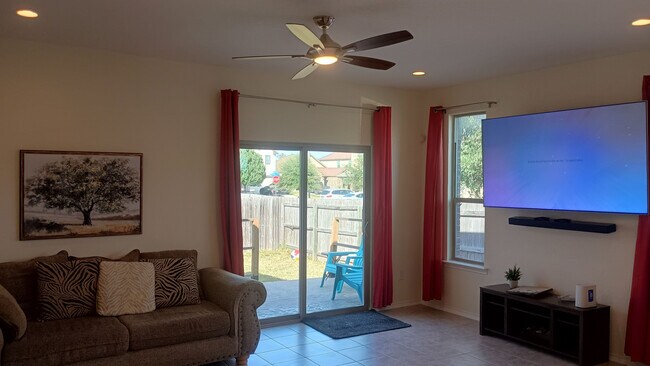 Room in Single Family Home on Welch Hallow