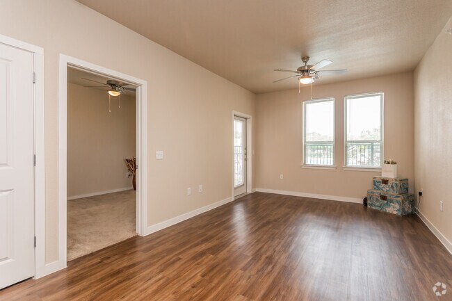 2BR, 2BA - 949SF Living Room