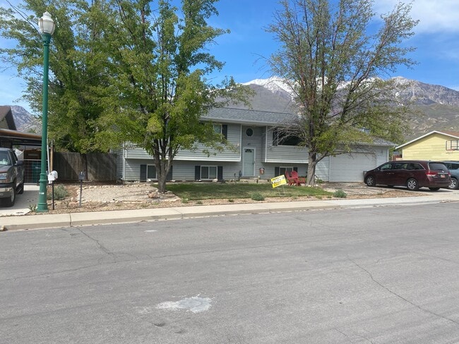 Photo - 47 E 1450 N