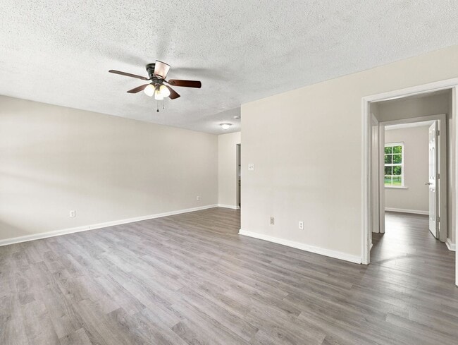 Photo - 205 5th Avenue