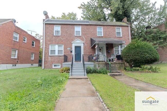 Building Photo - 615 Winston Ave
