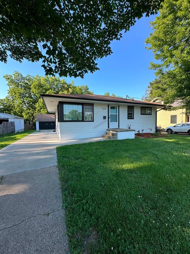 Photo - 3204 E Tiffin Ave