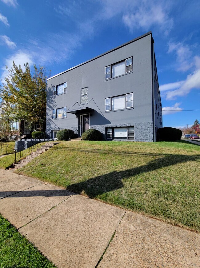 Loretto 7828 Apartments For Rent in Philadelphia, PA