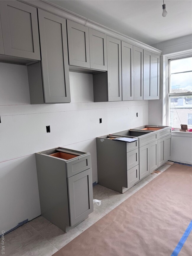 Photo - 70-15 66th St