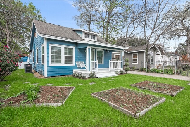 Photo - 320 Coronado St Unit A