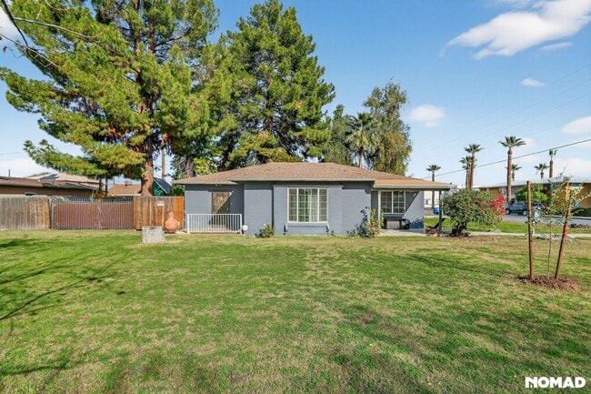 Photo - 1700 W Elm St