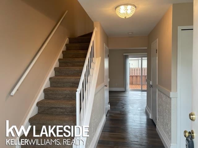 Photo - 16884 Kingsbrooke Dr