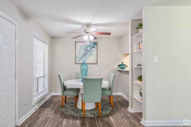 1BR, 1BA - 738SF - Fairway at Town Center