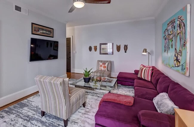 Building Photo - 518 Lamar Ave Unit FL2-ID1331047P