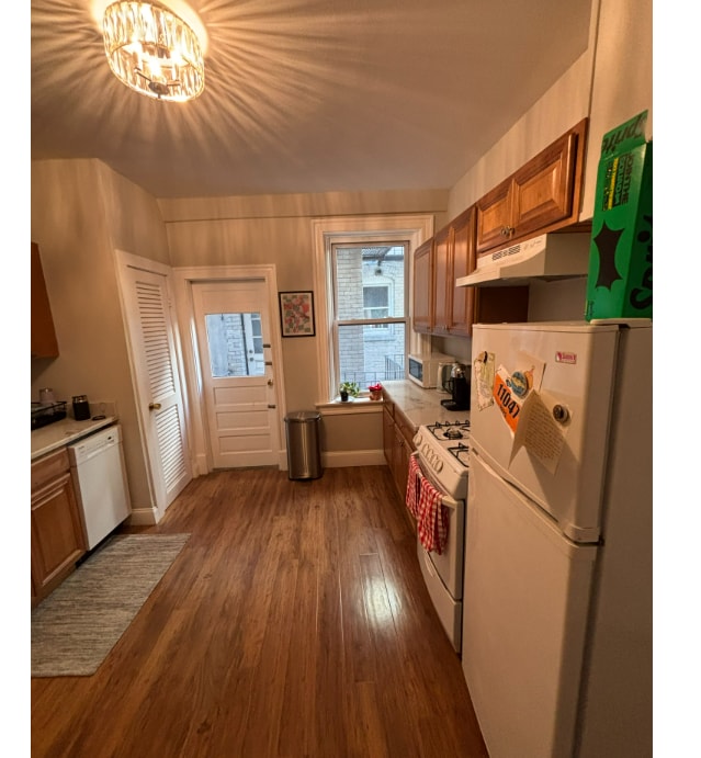 Photo - 220 Hanover St