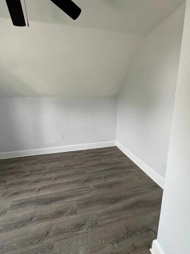 Photo - 124 Blade St Unit 124 Blade Street 2nd Floor