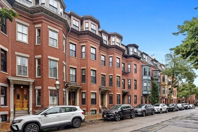 Building Photo - 50 Appleton St Unit 1 Rental