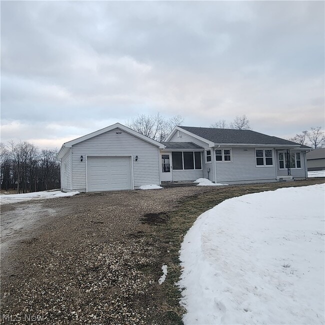 Photo - 64764 Larrick Ridge Rd