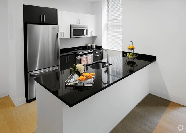 Building Photo - 70 Pine St Unit 729 Rental