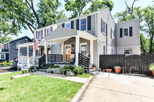 Photo - 2828 Fairhaven Ave