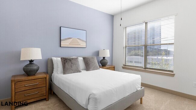 5005 Galleria Dr Unit 1211