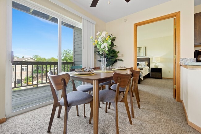 Comedor Saddlebrook Apartments - Saddle Brook Apartments