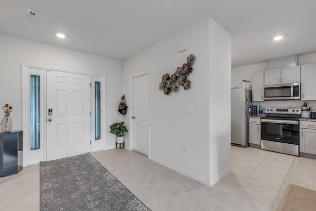 Photo - 2724 Silver Canoe Dr