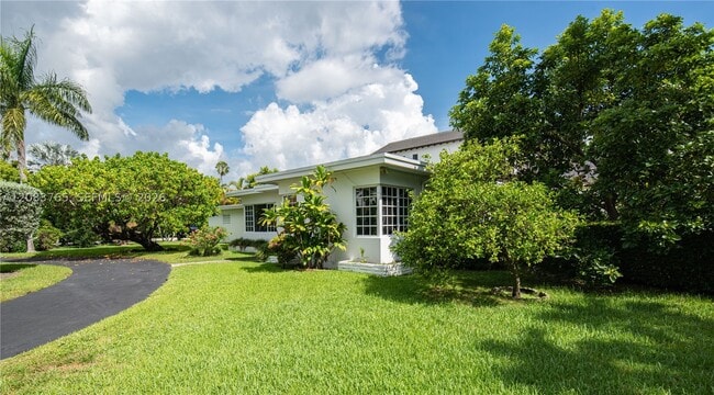Building Photo - 85 S Hibiscus Dr