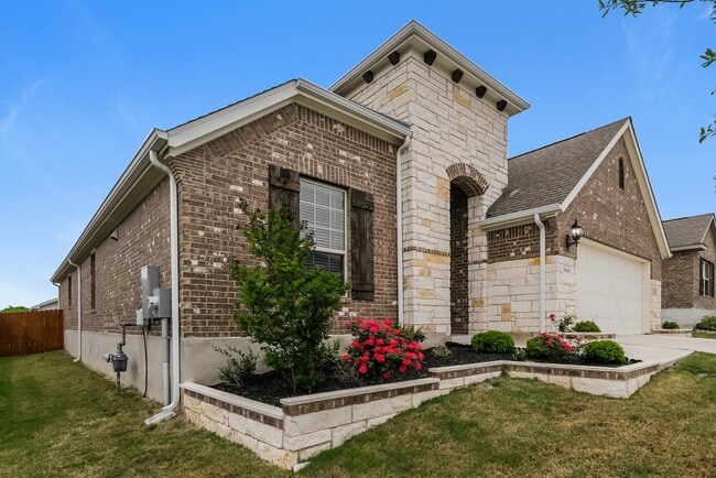 5908 Bianca Dr