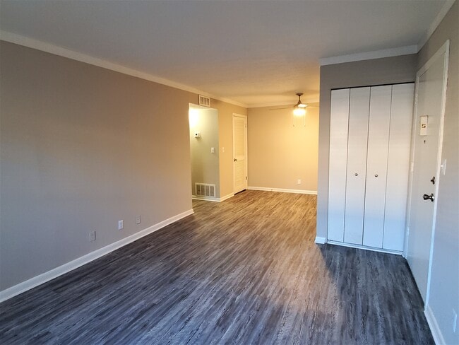 1 BR - Remodel Living/Dining Room