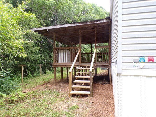 Photo - 2255 Fairfax Bypass