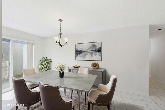 Photo - 1239 Sussex St